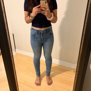 Abercrombie & Fitch high rise super skinny jean